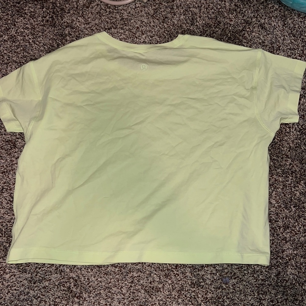 lululemon cropped t shirt